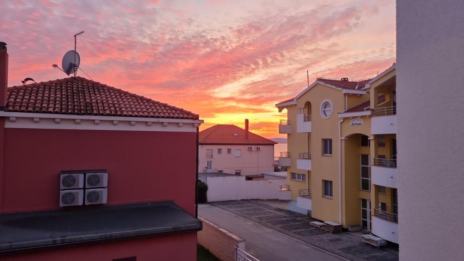 Apartments Pavic Sukošan エクステリア 写真