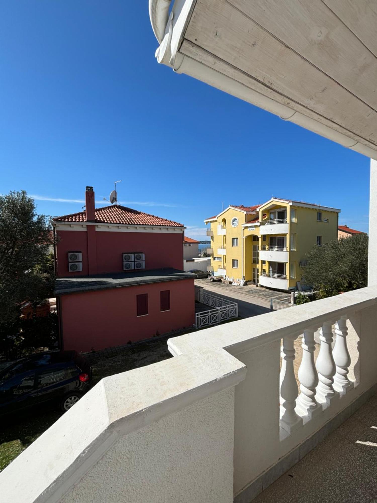 Apartments Pavic Sukošan エクステリア 写真