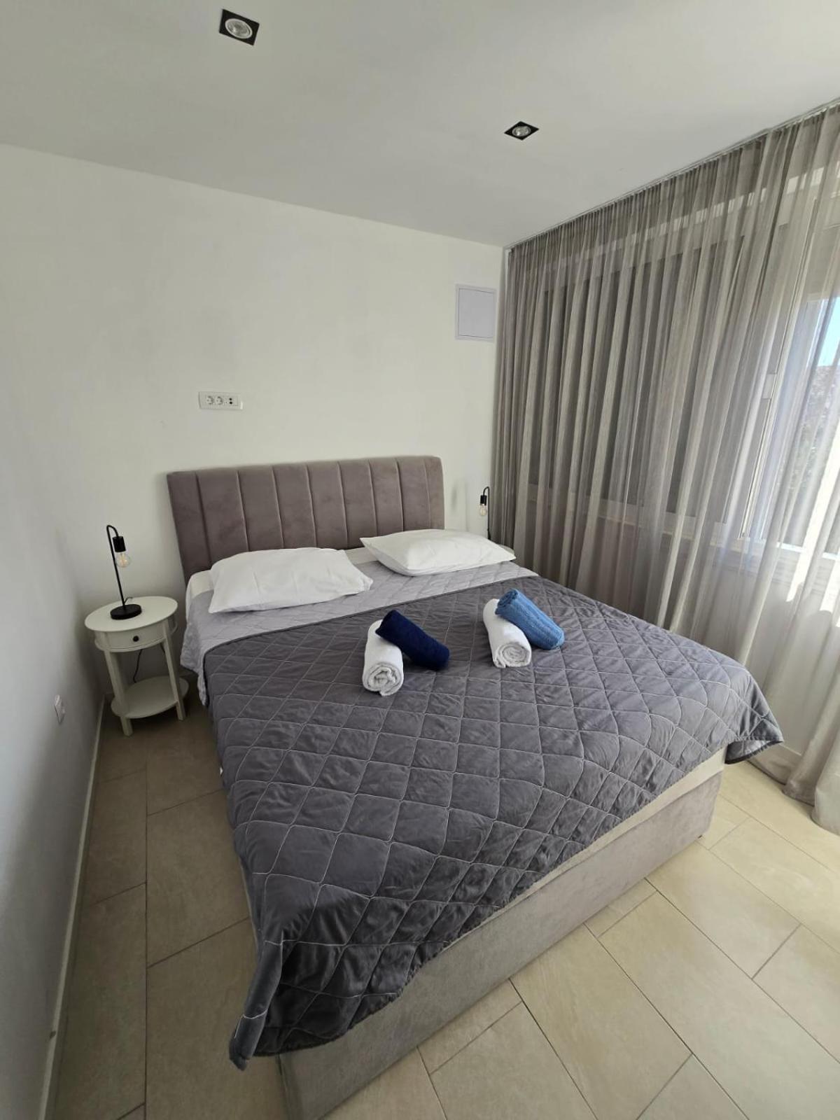 Apartments Pavic Sukošan エクステリア 写真
