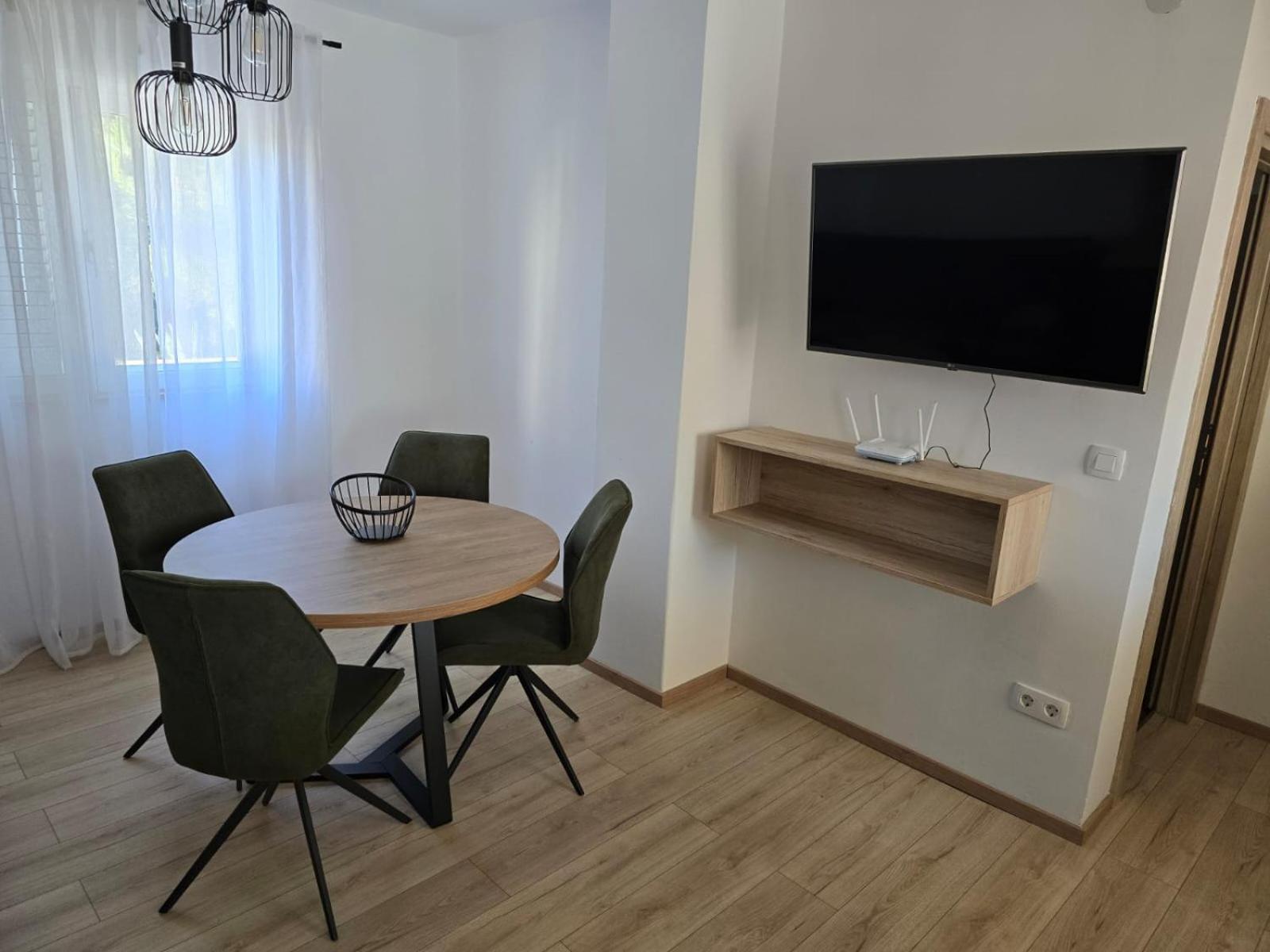 Apartments Pavic Sukošan エクステリア 写真