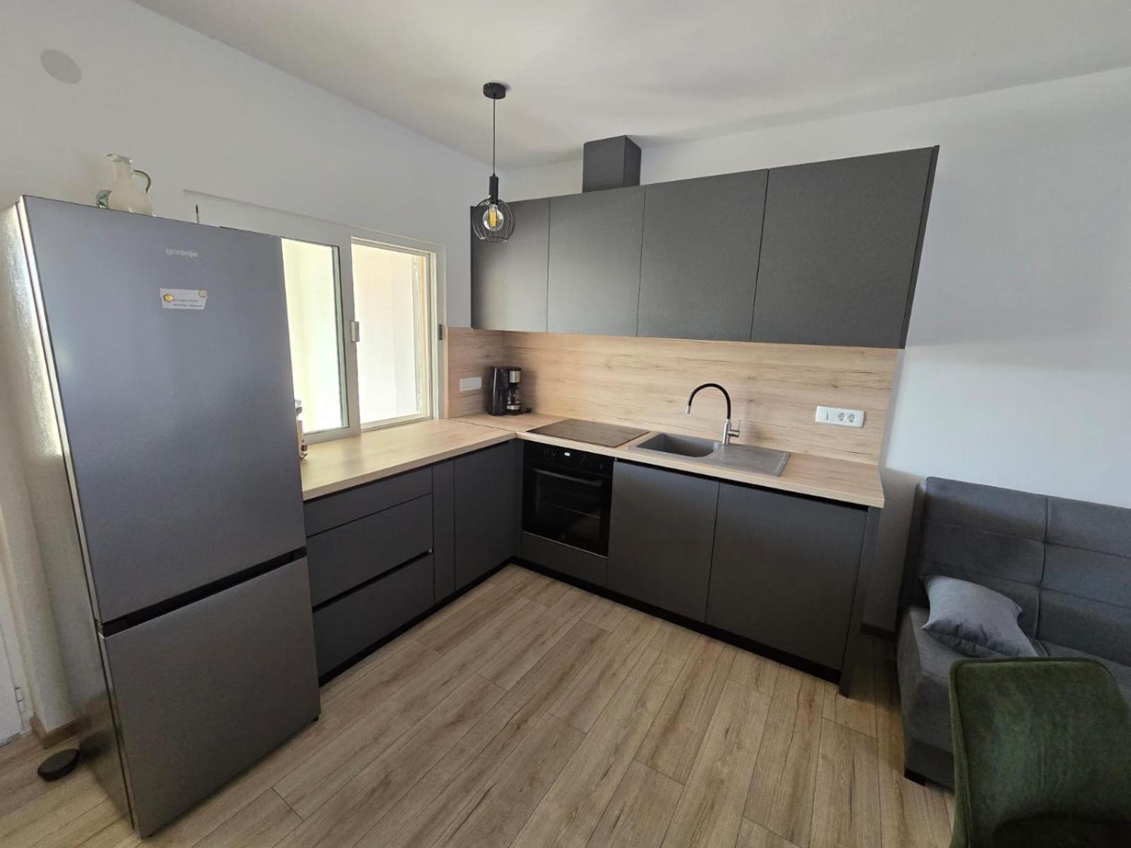 Apartments Pavic Sukošan エクステリア 写真