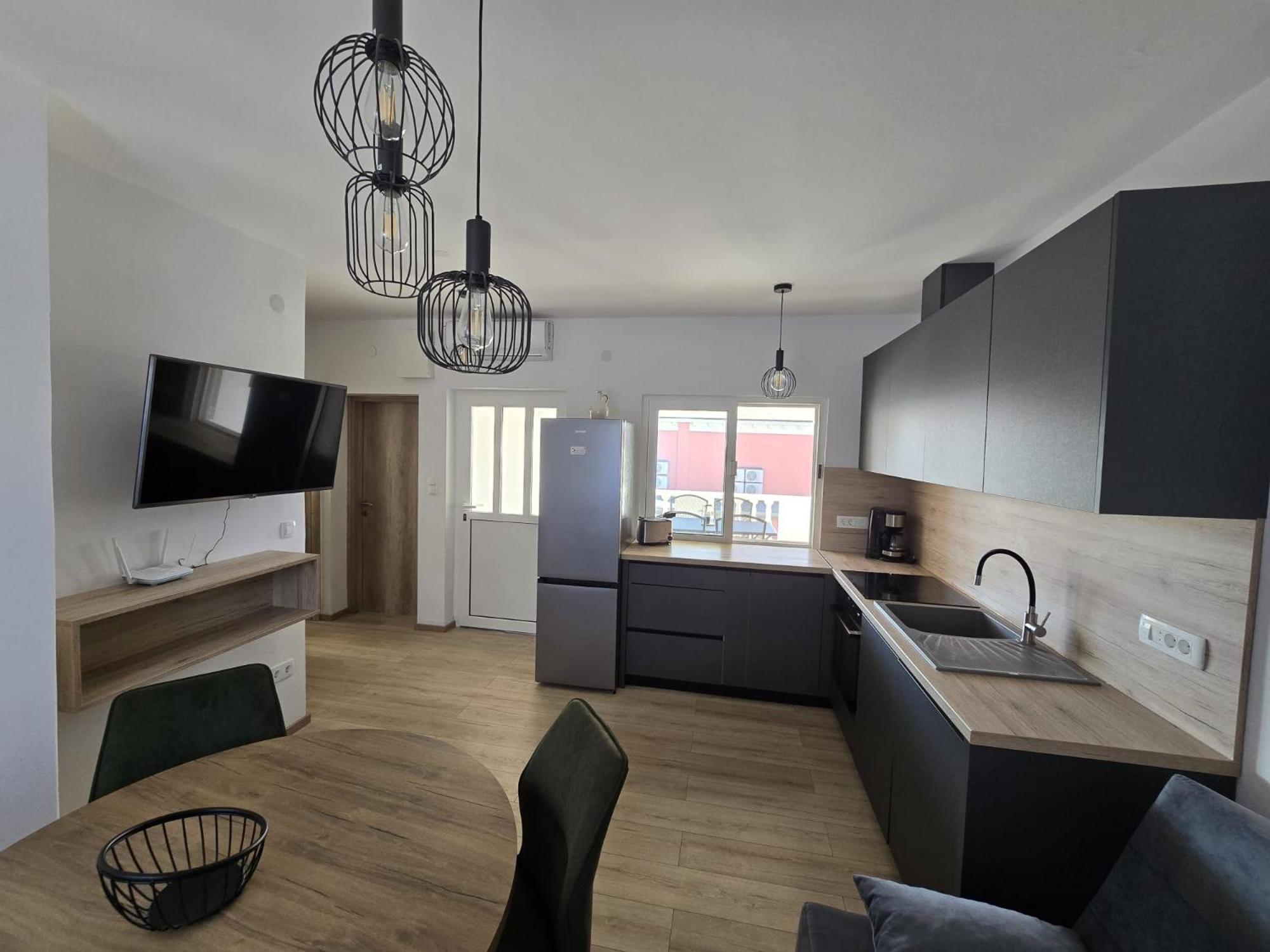 Apartments Pavic Sukošan エクステリア 写真